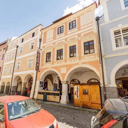 Old Town Charles Apartmán